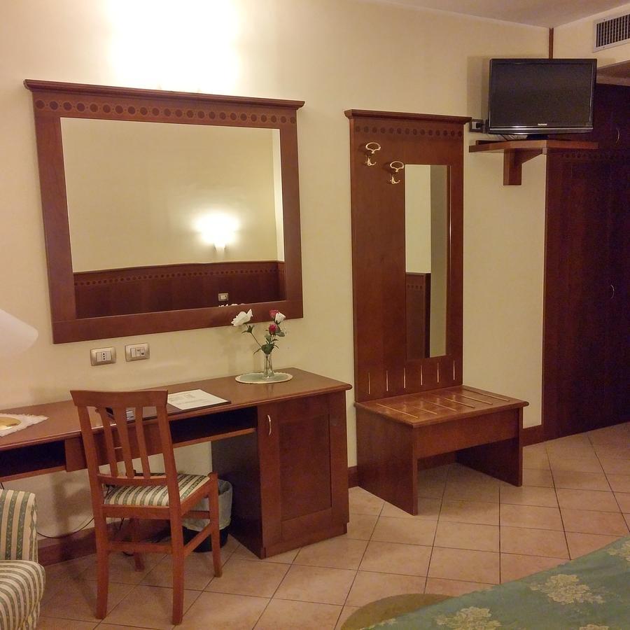 Hotel Turrita 아로네 외부 사진